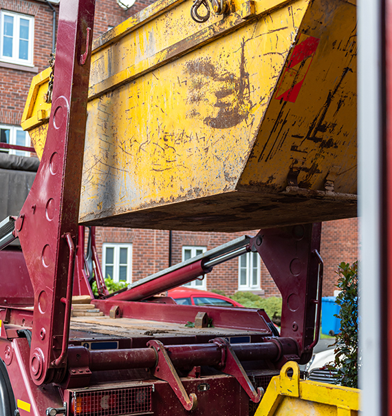 8 yard skip hire Dukinfield